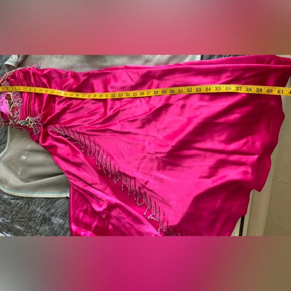 Vibrant Pink Belly Dance Costume - Picture 5 of 7